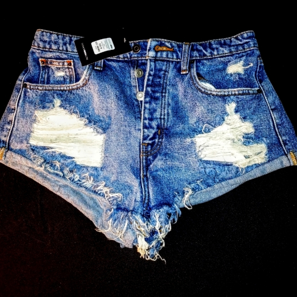 Women's Size/M FashionNova Jean Shorts